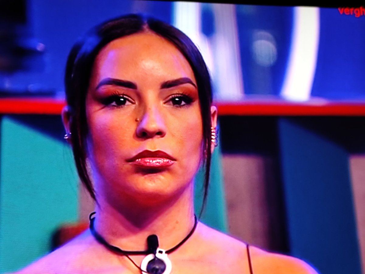 La cara de expulsada que tiene. #GHDúoGala7