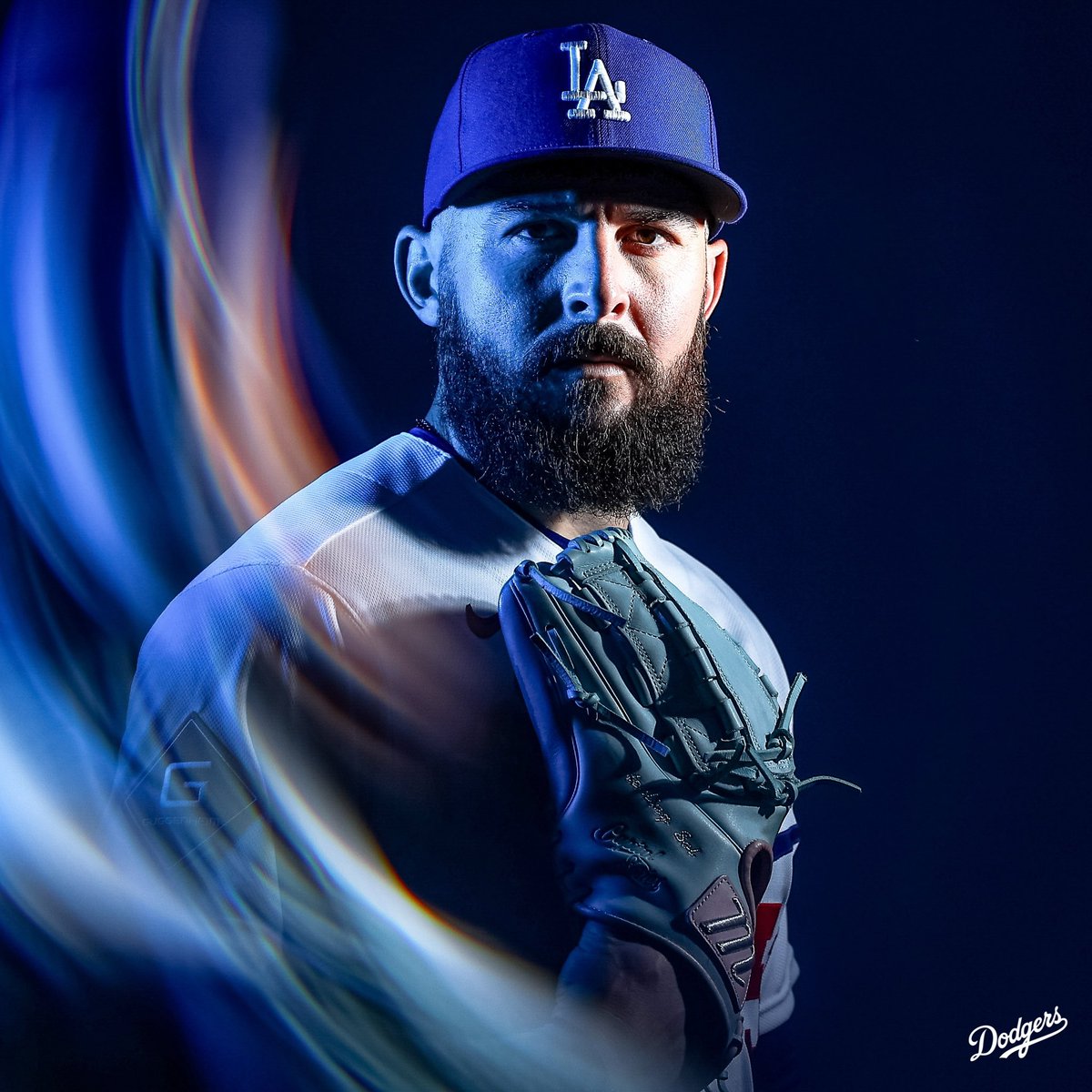 Dodgers's tweet photo. Pitchers bringing the heat. #PhotoDay https://t.co/eoT8KUIGCJ