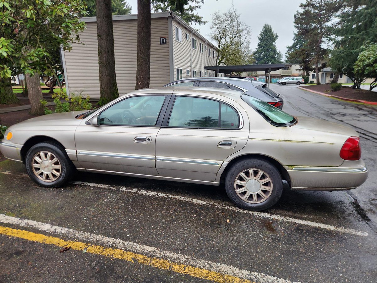 _skyspiral's tweet photo. i’m a stupid motherfucker #newwhip https://t.co/1TTMPGGM1U