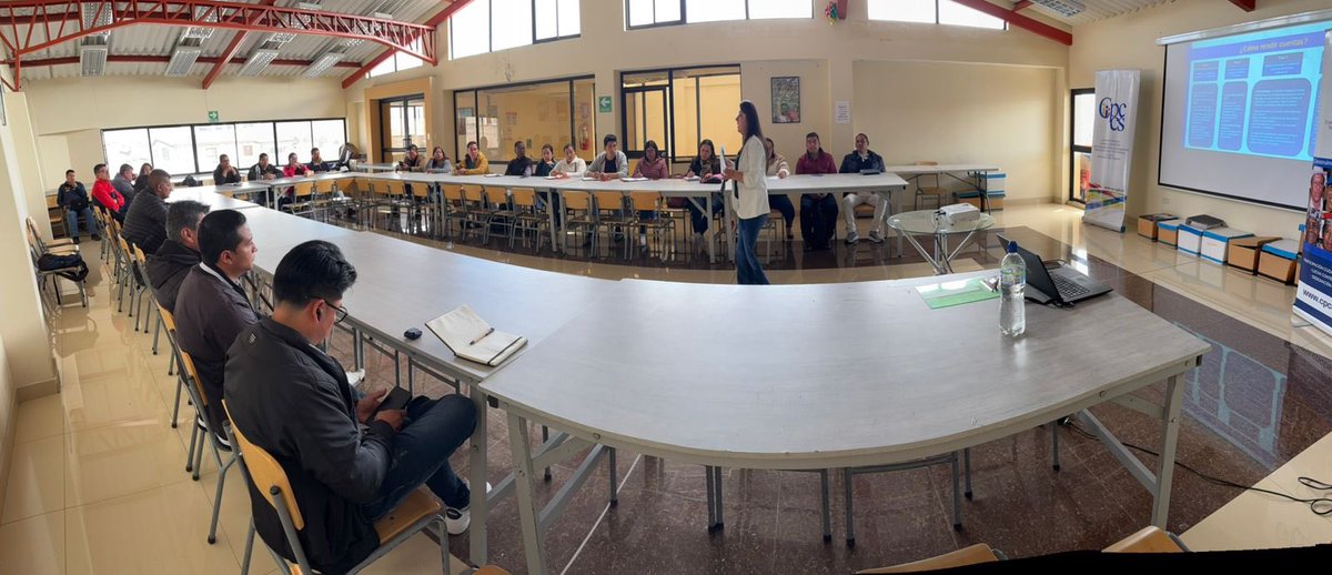 La Delegación Provincial del Carchi brinda capacitación a servidores públicos de los diferentes GAD Parroquiales sobre el proceso de Rendición de Cuentas del periodo 2025.
#CiudadanosComoTú