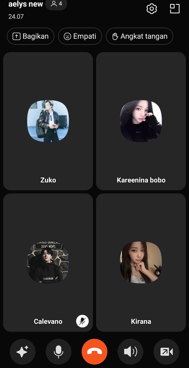 Join call ngobrol sikit 

Kareen "BACA TWEET CA GUE" 🤣🤣🤣🤣🤣🤣
