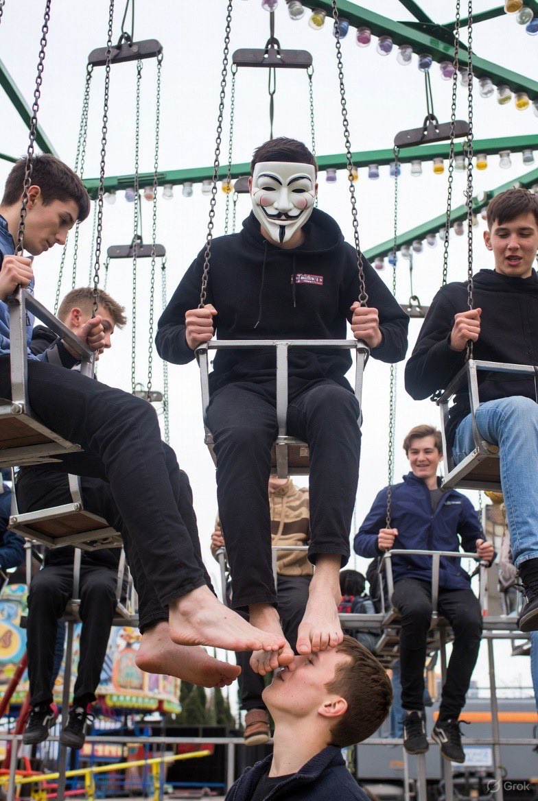 👌 bien joué pour les 4K. Ça me parle toutes les langues en dm 🤣

🚨on fête ça très vite (demain peut être) avec une série de petit jeu avec mon cheptel pour fêter ça (chasteté, récupération de mon argent et tout et tout)