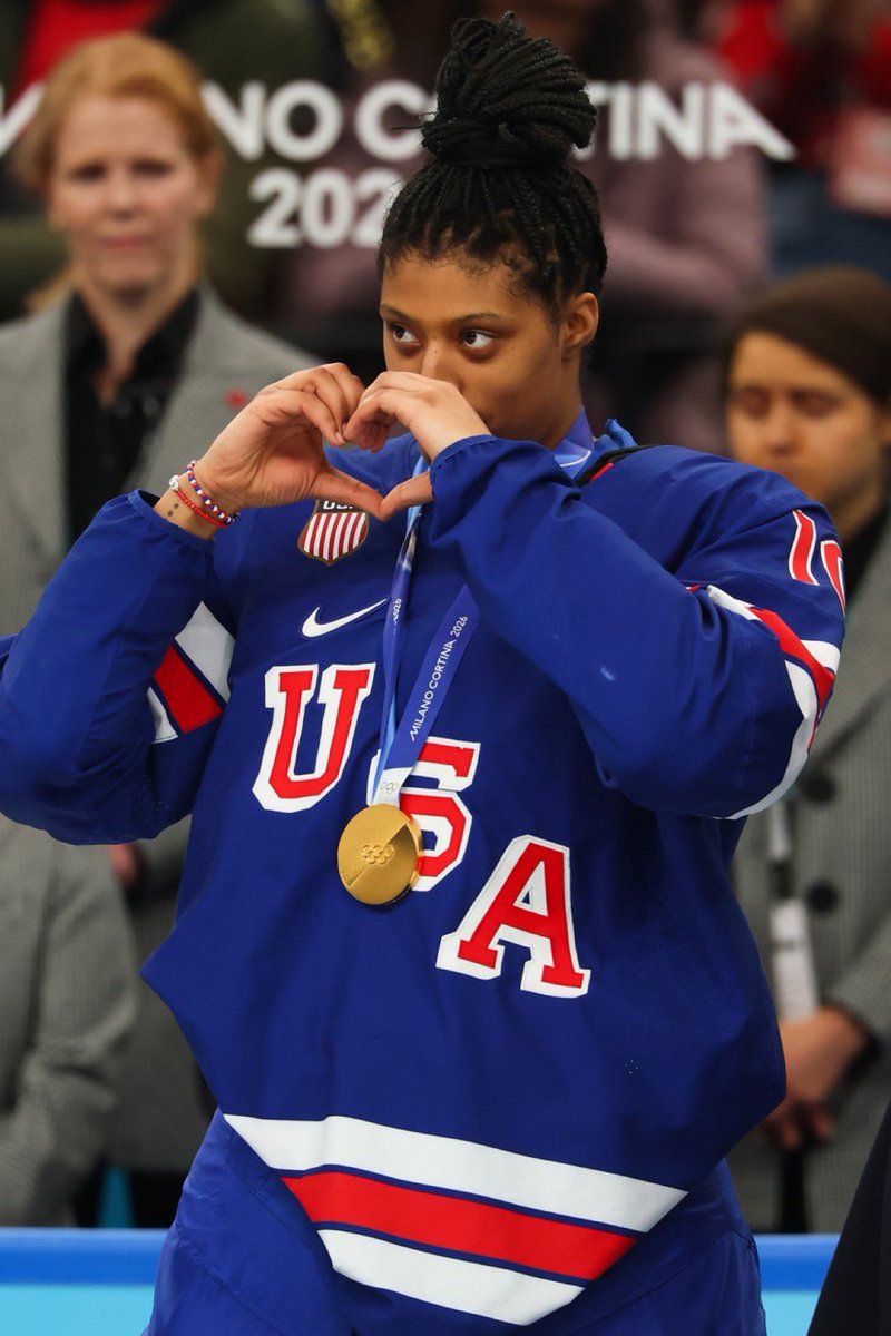 BANGGG LAILA EDWARDS FIRST BLACK AMERICAN GOLD MEDALIST IN HOCKEY HAPPY BLACK HISTORY MONTH