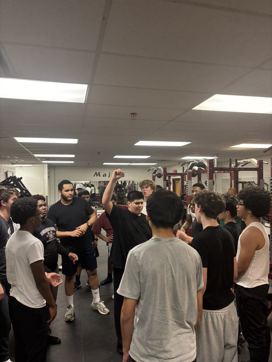 Mt. Vernon Football tweet media