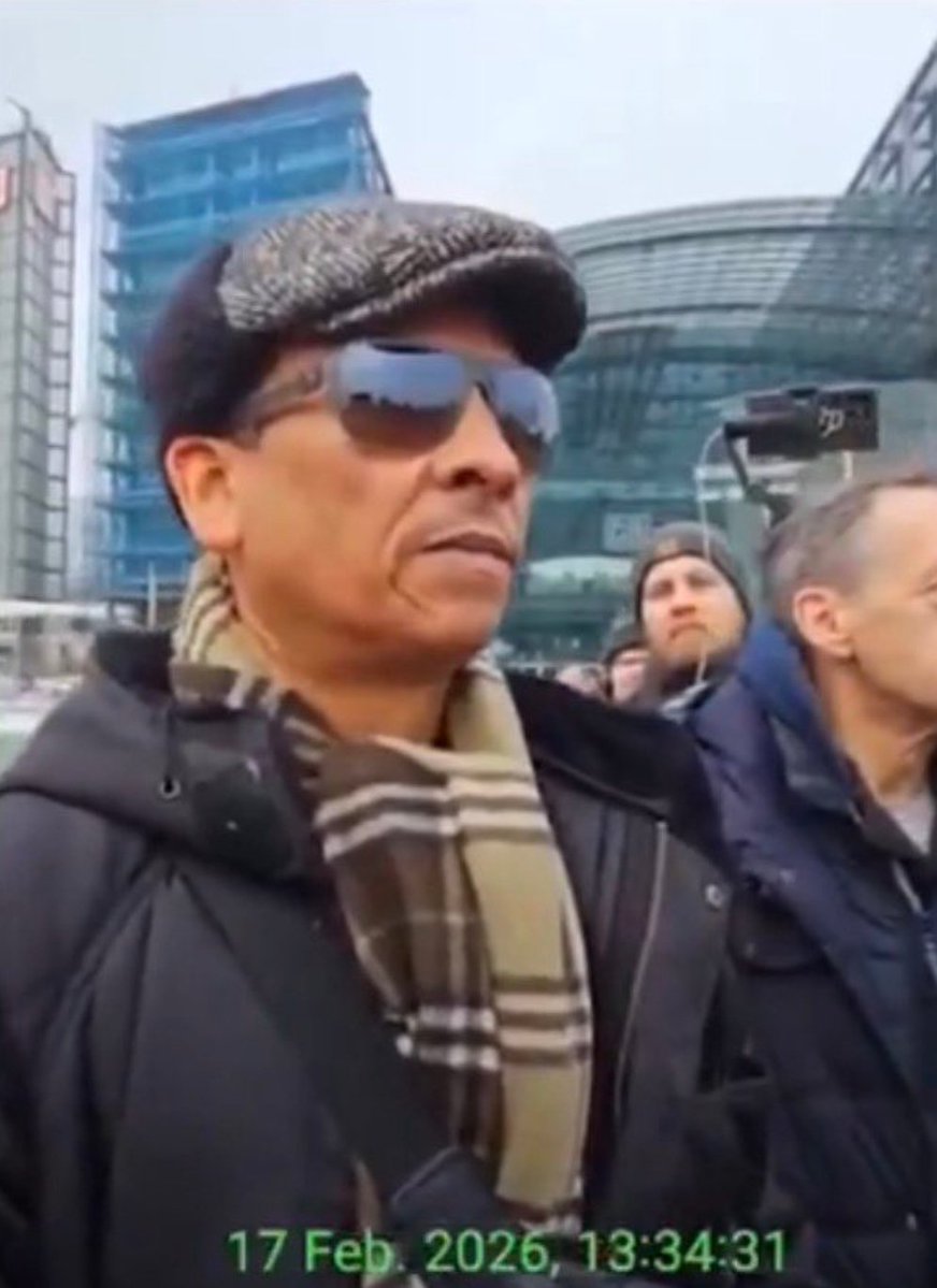 Weiß er eigentlich, wie teuer Embryonen sind? 
Paprika ist definitiv günstiger.