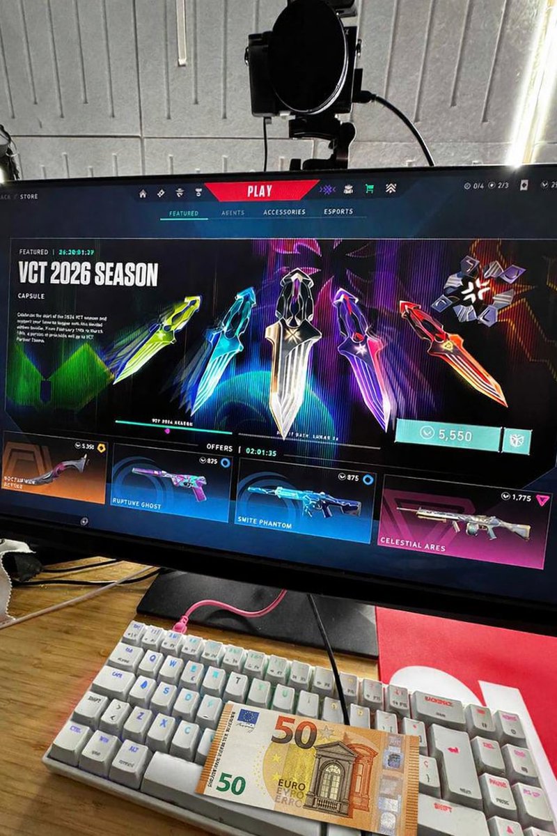 Di un número del 1 al 1000. Si aciertas te llevas el VCT 2026 Season Knife de #Valorant 🤠