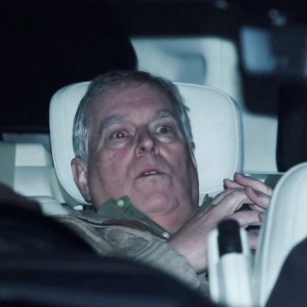 jokesuk's tweet image. Uncanny…