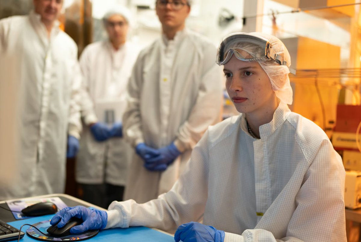 PEAQS2's tweet photo. Sally, FLC senior, blends geology, engr, &amp; nanotech to advance lung‑on‑a‑chip research. Proving what’s possible with hands‑on PREM opps, she's been selected to present her research at the MRS Spring Mtng! Read: https://t.co/TJdj6jxJ71 #WomenInSTEM @Materials_MRS @FLCDurango @NSF https://t.co/14GqnAITJV
