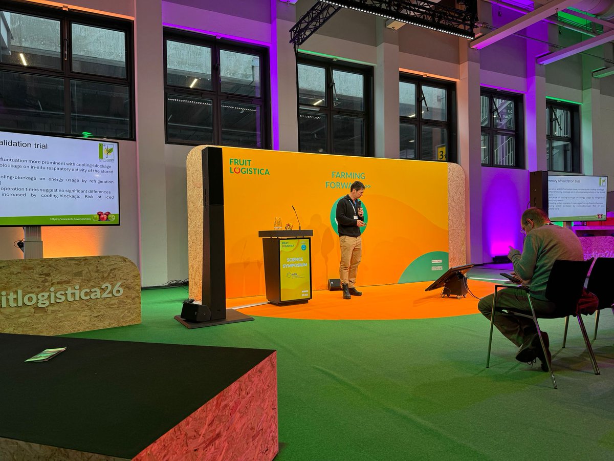 Nacherntephysi1's tweet image. Collaboration focus
At #Frutic2026 I had the pleasure to present our ABH 039 project on dynamic energy pricing &amp;amp; cold storage optimization in pome fruit.
Great collaboration between #Agroscope 🇨🇭, #HSWT &amp;amp; #KOB 🇩🇪.
Science serving growers &amp;amp; regions!