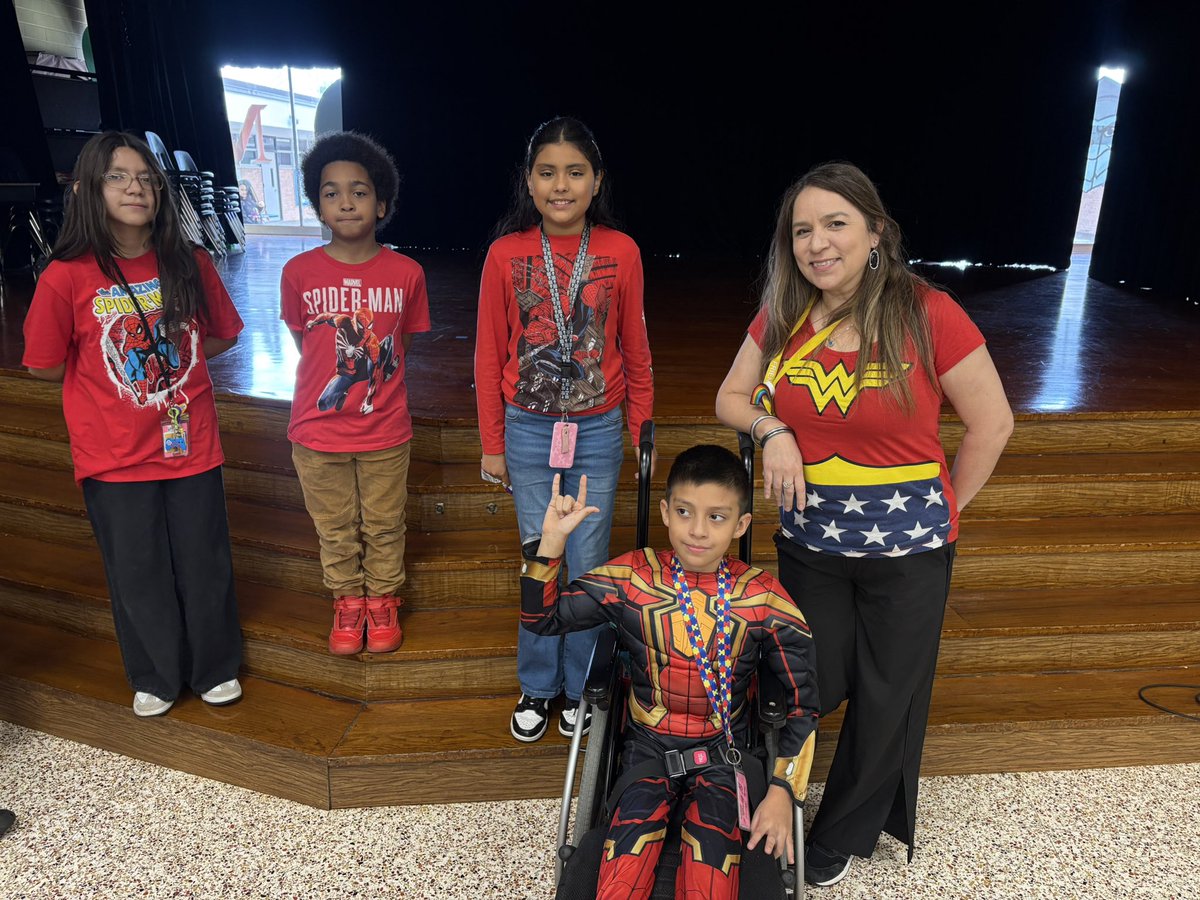 Hayla Fobbs tweet media