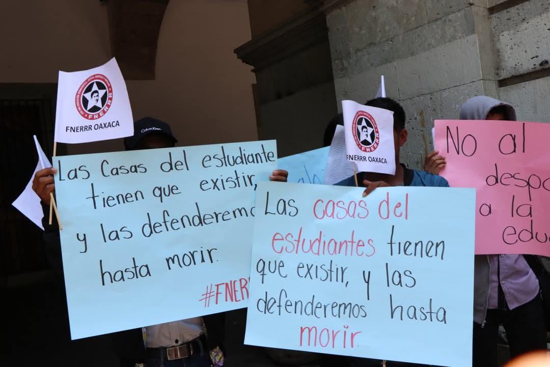 La FNERRR de Baja California exige apoyo a las casas del estudiante. 
Para que los jóvenes puedan seguirse, desarrollando.
Las casas del estudiante, tienen que existir y las defenderemos hasta morir!!

<a href="/FNERRR_NACIONAL/">FNERRR NACIONAL</a> 
#ApoyoALasCasasDelEstudiante