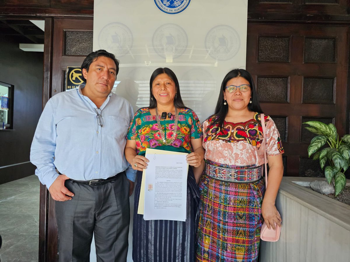 SoniaGRaguay's tweet image. Presenté una acción de amparo ante la @CC_Guatemala para evitar la opacidad en el proceso electoral de rector en el Consejo Superior Universitario de la USAC. Impugno cualquier acto que ponga en riesgo una elección pública, respetando así la pluralidad, democracia y participación