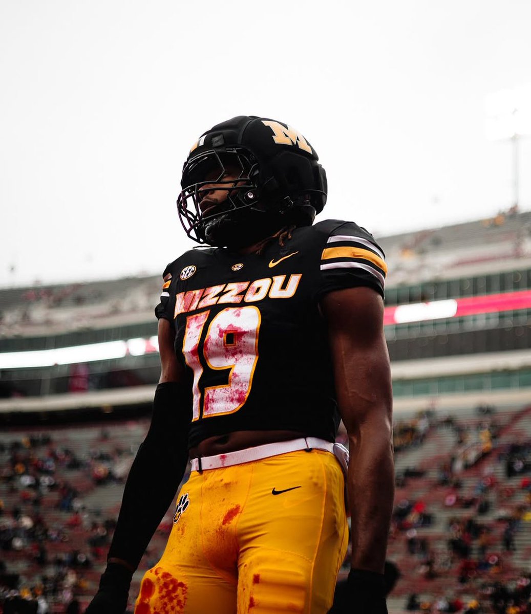 Guardian Caps tweet media