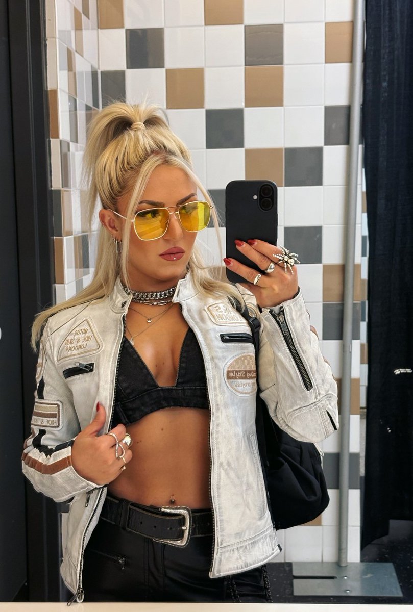 Themediachamp's tweet image. Thekla #AEW