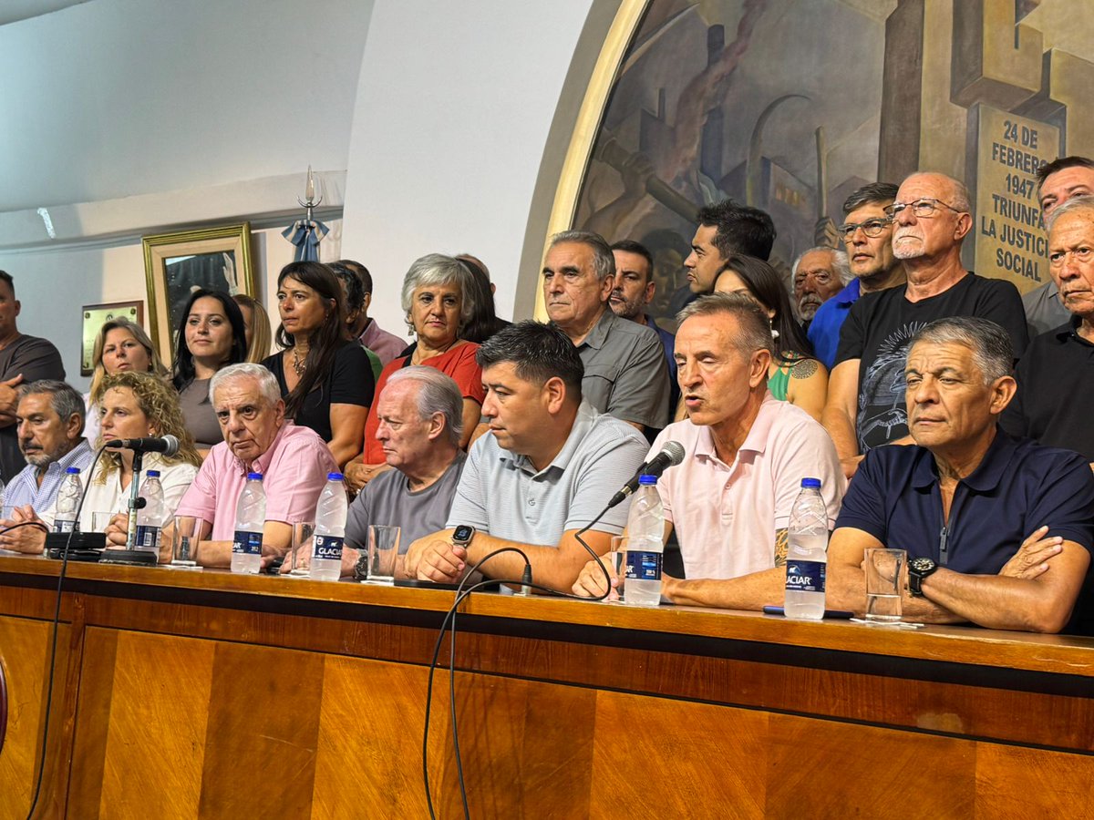 Juan Carlos Schmid tweet media