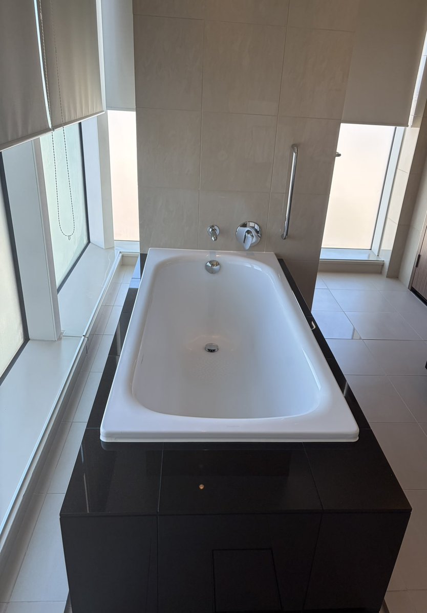 【庶民が想う事】
シャワーヘッド無くて洗うの大変そうやな