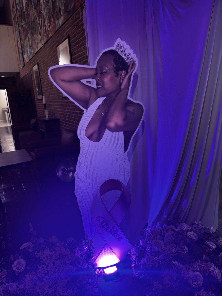 keeaweirdo's tweet photo. forever my aunt 🩷💜♾️ https://t.co/L1ItFF95eE