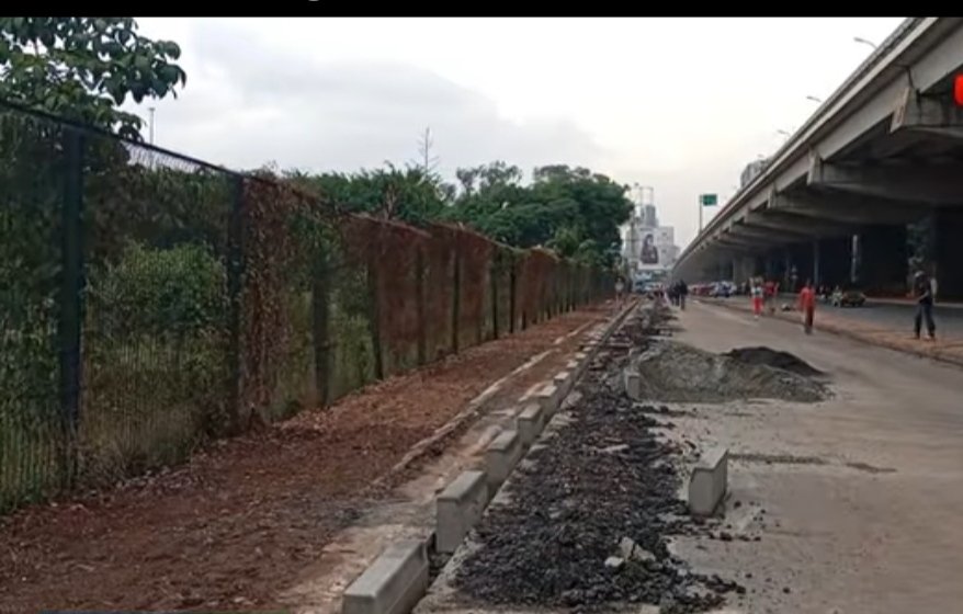 Jchomba3's tweet photo. @mohammedhersi You need to highlight the quality issues of this beautification project.  We only get 1 chance to get it right. Call president if you have to. This is Uhuru highway. Poor quality cabro, open drainage,  expanding road and leaving zero space for NMT.  Image expectations vs ground https://t.co/vfP6guYpTi