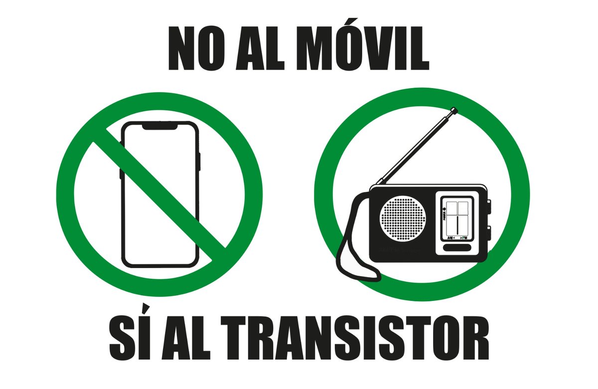 Estoy obsesionada con el fútbol de antes y odio el fútbol moderno, pero como veo que no tiene arreglo, he hecho estos diseños para quien los quiera pegar allá donde vaya 💚