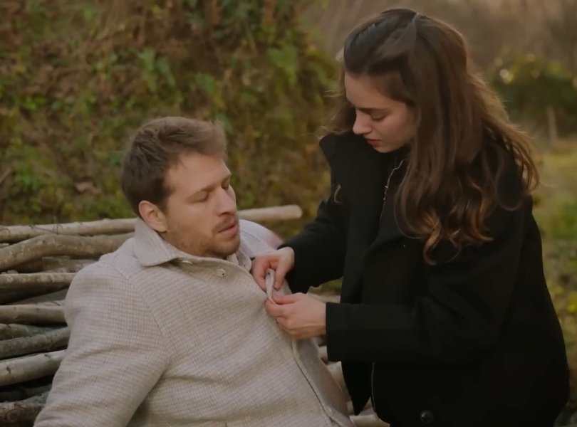 Eleni orucunu açıyor