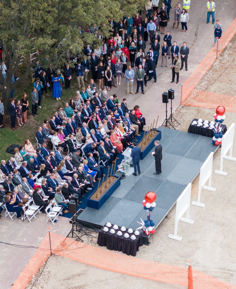 Dallas Baptist University tweet media