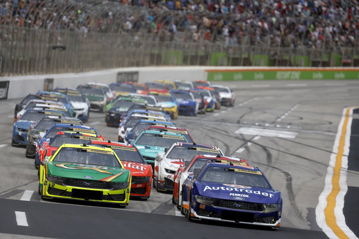 Quaker State tweet media