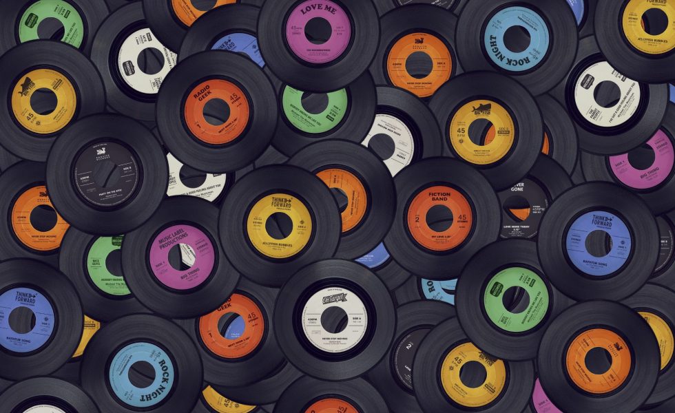 RollingStoneFra's tweet image. L’équipe de Rolling Stone France vous propose sa sélection des meilleurs albums à écouter – Semaine du 20 février 2026 : rollingstone.fr/12-albums-a-ec…

#albums #mumfordandsons #altingun #moby #michaelmonroe #for #peaches #automobileclub #sports #blackseadahu #younsunnah #StevenBrown