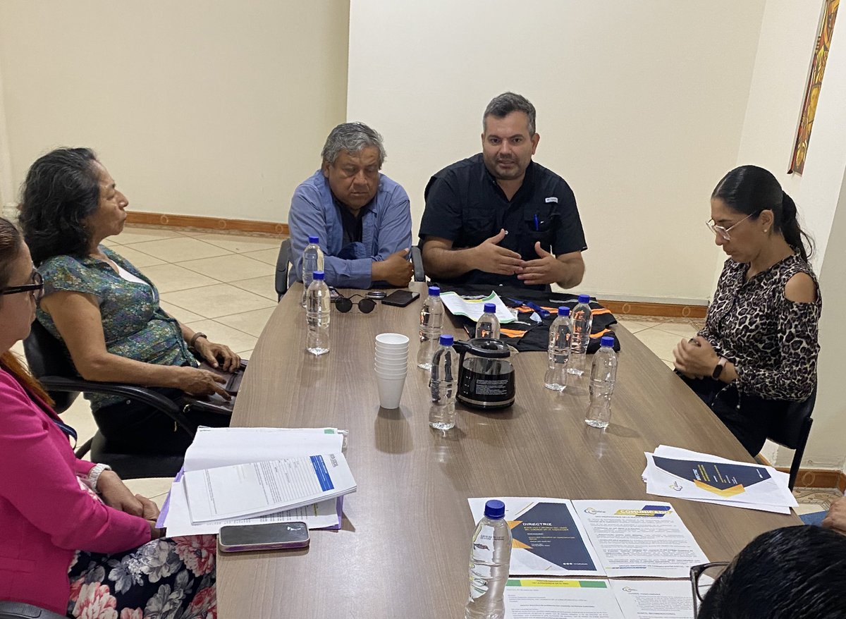 ⚖️ | #GestiónElOro

El Director Provincial del <a href="/ElOroCJ/">El Oro CJ</a>, Cristian Andrade, mantuvo una jornada de trabajo con Diego Javier Aguilar, Presidente de la Asociación de Peritos de El Oro y su comitiva, para articular acciones que fortalezcan la transparencia y modernización del sistema