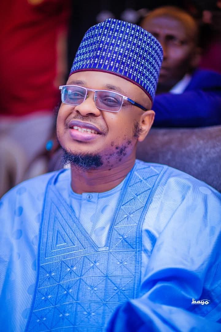 PenInWeb3's tweet image. { قُلِ ٱللَّهُمَّ مَـٰلِكَ ٱلۡمُلۡكِ تُؤۡتِی ٱلۡمُلۡكَ مَن تَشَاۤءُ وَتَنزِعُ ٱلۡمُلۡكَ مِمَّن تَشَاۤءُ وَتُعِزُّ مَن تَشَاۤءُ وَتُذِلُّ مَن تَشَاۤءُۖ بِیَدِكَ ٱلۡخَیۡرُۖ إِنَّكَ عَلَىٰ كُلِّ شَیۡءࣲ قَدِیرࣱ }
[Surah Āli-ʿImrān: 26]

Allah Ya tabbatar mana da alkhairi. Ameen.