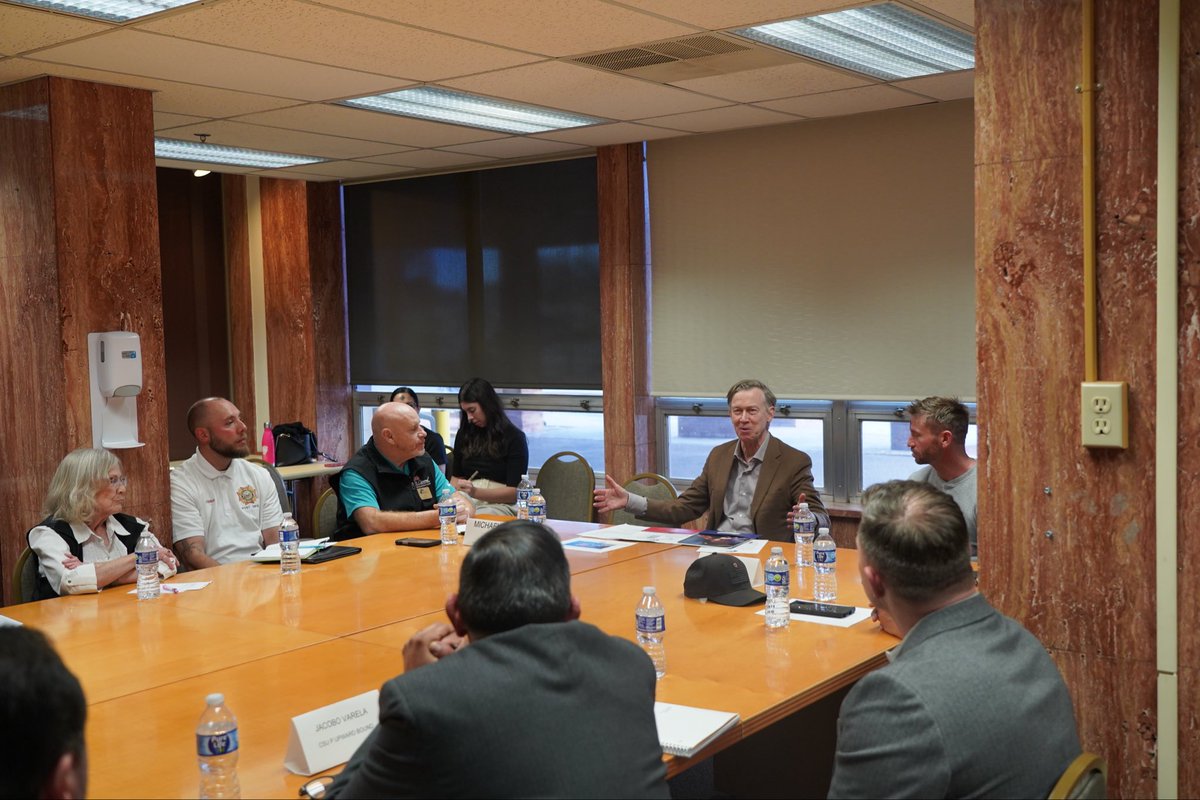 Senator John Hickenlooper tweet media
