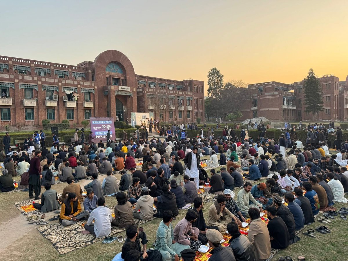 JamiatIIUI's tweet photo. 𝗚𝗿𝗮𝗻𝗱 𝗜𝗳𝘁𝗮𝗿 𝗗𝗶𝗻𝗻𝗲𝗿 𝗜 𝗝𝗮𝗺𝗶𝗮𝘁 𝗜𝗜𝗨𝗜

اسلامی جمعیت طلبہ بین الاقوامی اسلامی یونیورسٹی اسلام آباد کے زیر اہتمام "گرینڈ افطار ڈنر" کا انعقاد کیا گیا۔
جس میں کثیر تعداد میں  طلباء نے شرکت کی۔

 #jamiatprideofiiui #JamiatForStudents #Ramadan #JamiatIIUI https://t.co/h5SmWO28ig