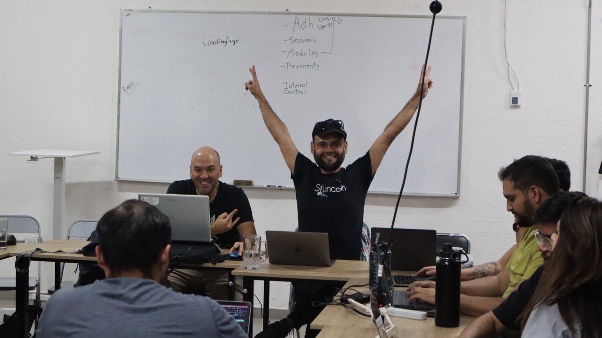 HackerGarage tweet media