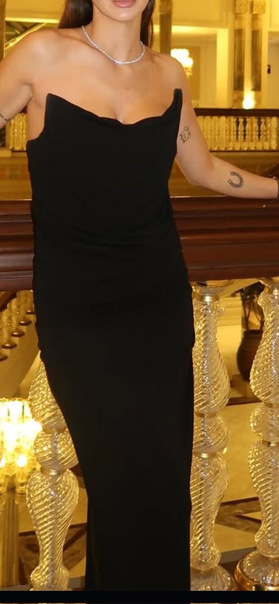 Es una heladera la hdp JAJAJAJA  q horrible le queda eso!!