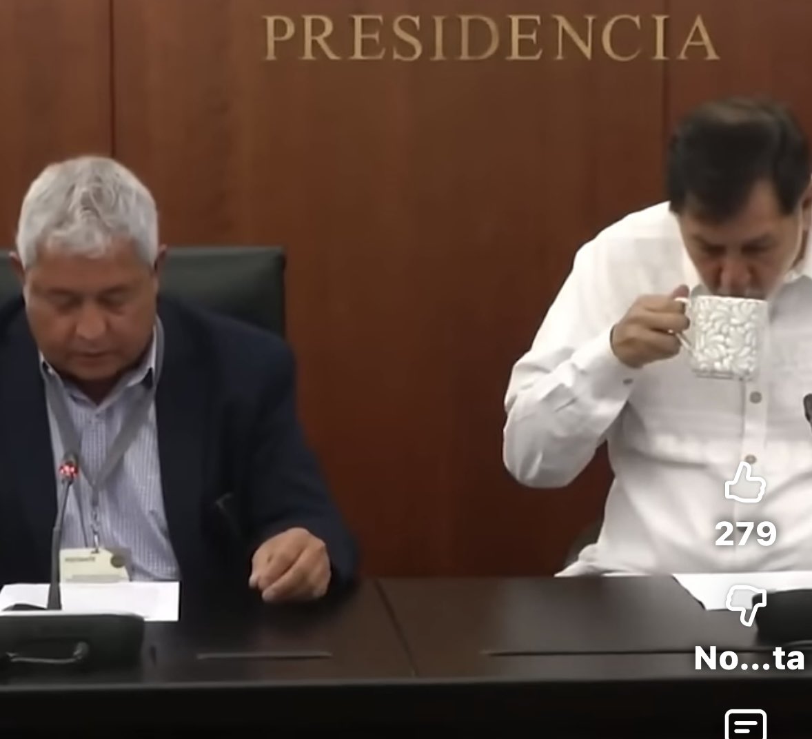 “Seguiré ejerciendo mi derecho a debatir y criticar a cualquier persona que tenga una responsabilidad pública”

Cuando alguien lo increpa: