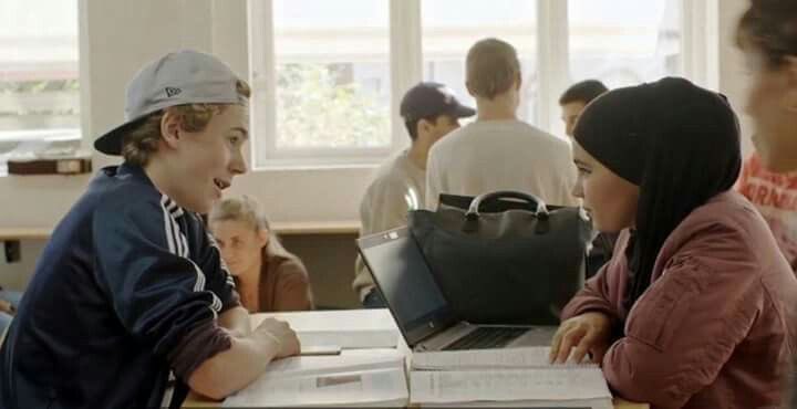 skamvrse's tweet image. sorry but…what Sram is doing to sana (vanessa) is a CRIME.