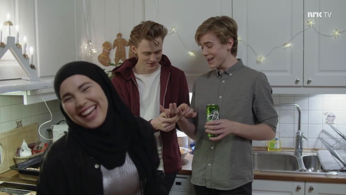 skamvrse's tweet image. sorry but…what Sram is doing to sana (vanessa) is a CRIME.