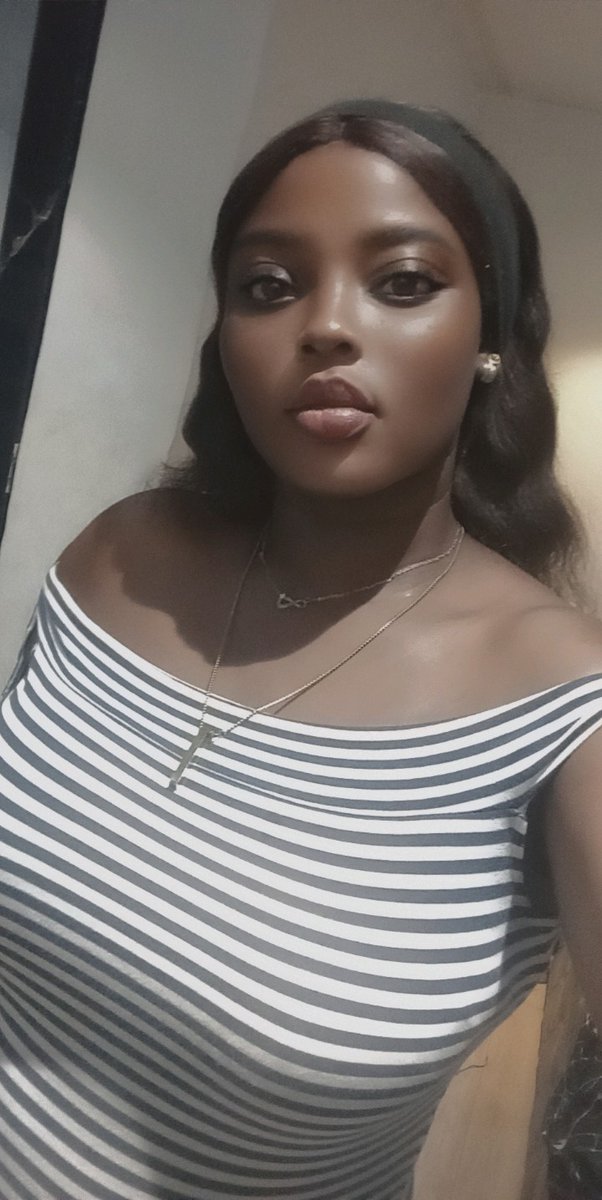 Anike🍭 tweet media
