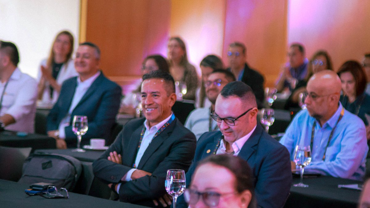 ComfamiliarRda's tweet photo. Este 2️⃣0️⃣2️⃣6️⃣ lideramos el Seminario Jurídico que realiza la Federación Nacional de las Cajas de Compensación Familiar (FEDECAJAS).

Un evento de dos días que busca unificar criterios legales y fortalecer la arquitectura institucional del Sistema del Subsidio Familiar 🧑‍🧒‍🧒💰 https://t.co/J2nDlogxsf