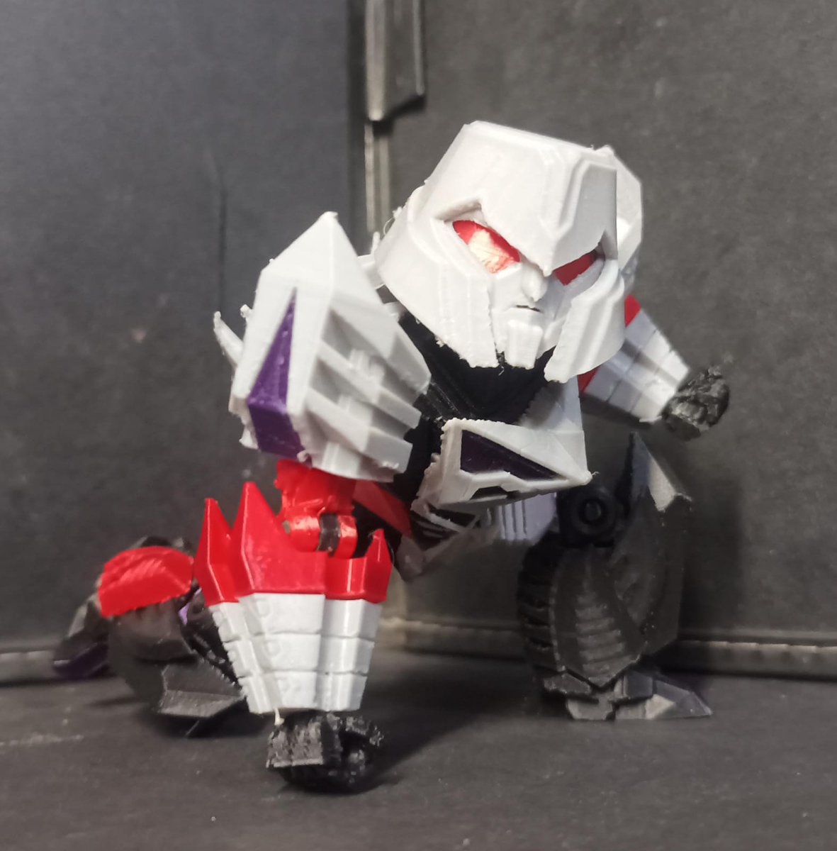 Ambus0399's tweet image. And it was not just the model. We need a Protype
Now, #Megatron actually exists

#FallOfCybertron #Maccadams #Toydesign #3Dprint