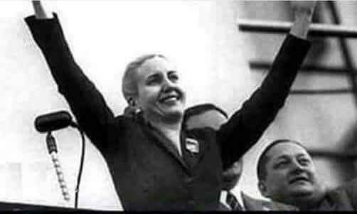 soyLiliVivero2's tweet photo. “ Con las cenizas de los traidores, construiremos la Patria de los Humildes “

Evita https://t.co/mvOeqt0xbD