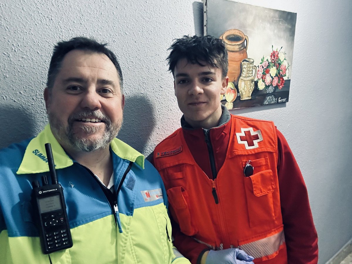Cuando los equipos colaboran, el paciente siempre gana. ❤️
#TrabajoEnEquipo #Humanización #calidadasistencial