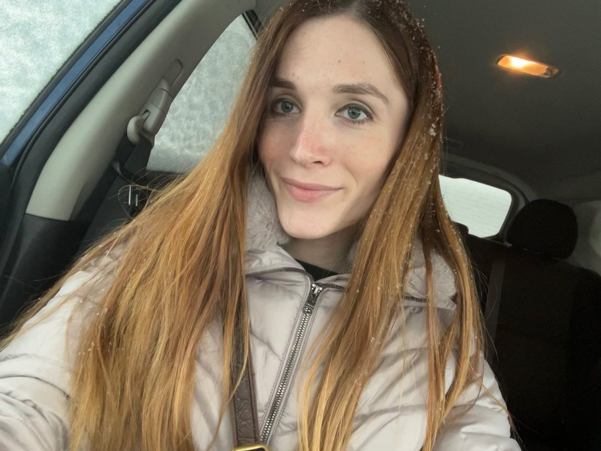 zoë rose bryant tweet media