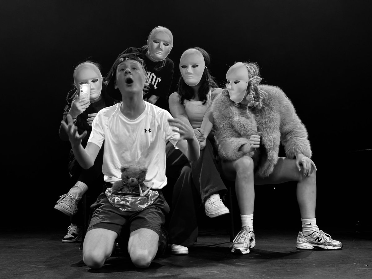 Phoenix Theatre tweet media