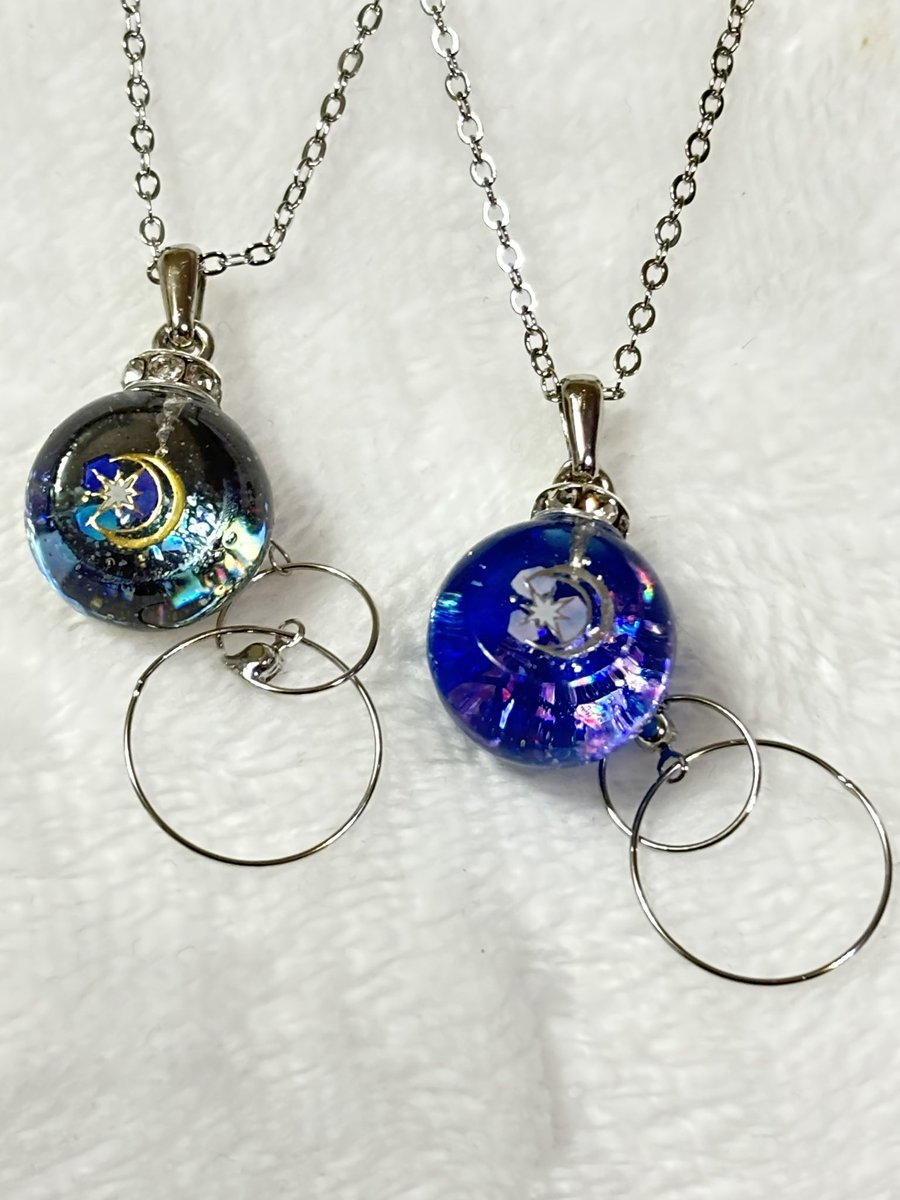 potekichi130's tweet photo. ハンドメイドらぼさんのモールドでネックレスを作りました。
^ ^
#レジンアクセサリー
#ハンドメイド
#ハンドメイドらぼ https://t.co/X6YICa0Aeb