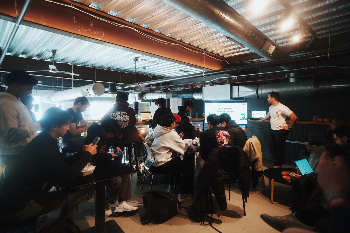 flora_network's tweet photo. Coffee house: packed.
Mezzanine: full.

Free coffee, burritos, pastries - Sprout plushies everywhere.

To everyone who tuned in to the demo: thank you.

Just the beginning 🌱 https://t.co/i7W38JigC0