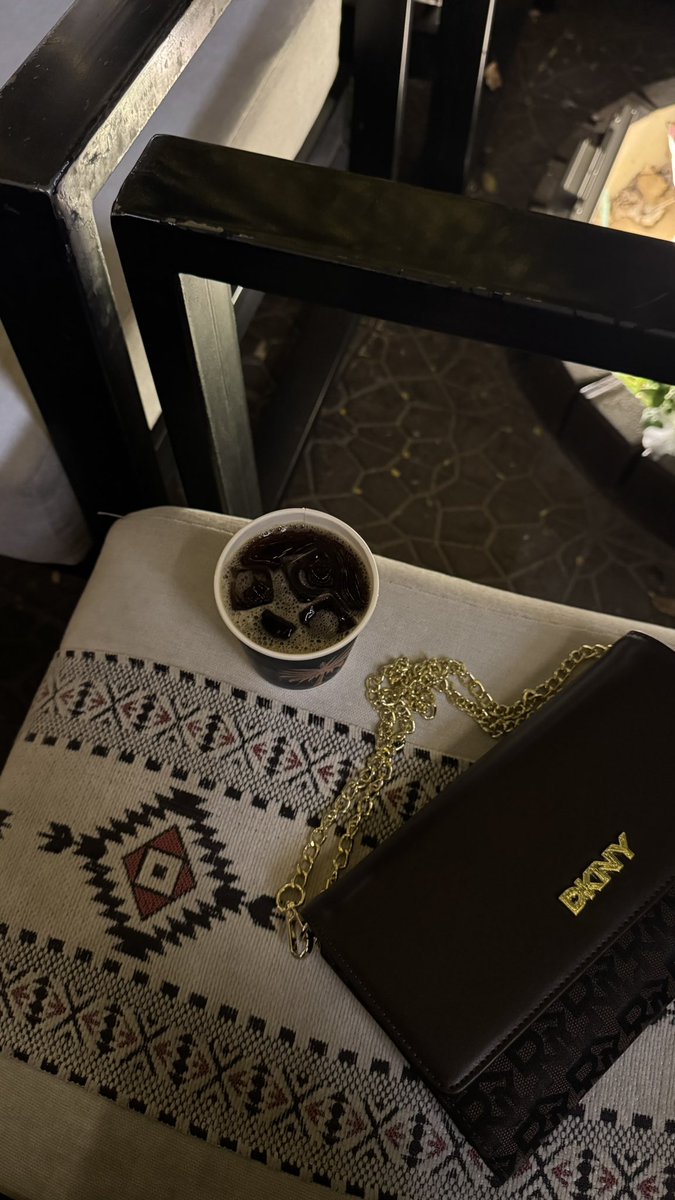 Slilil17's tweet photo. ليالي الاُنس🌙 https://t.co/OghQUdF7Fr