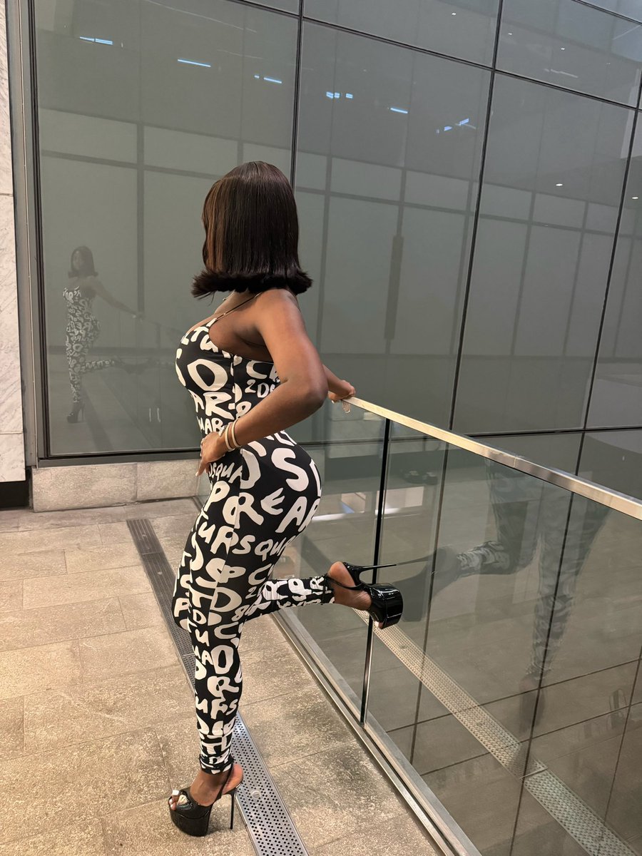 𝑎. 𝐦𝐨𝐝è𝐥𝐞 tweet media