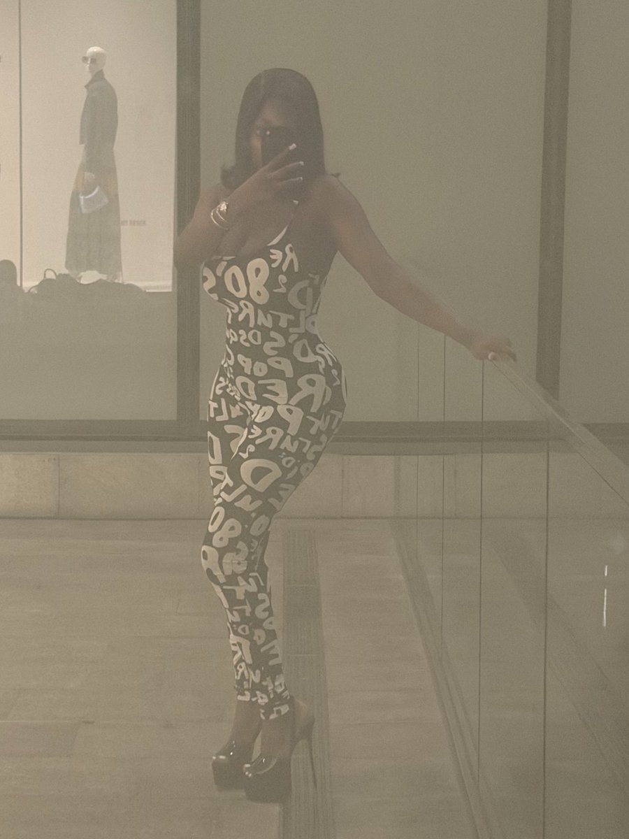 𝑎. 𝐦𝐨𝐝è𝐥𝐞 tweet media