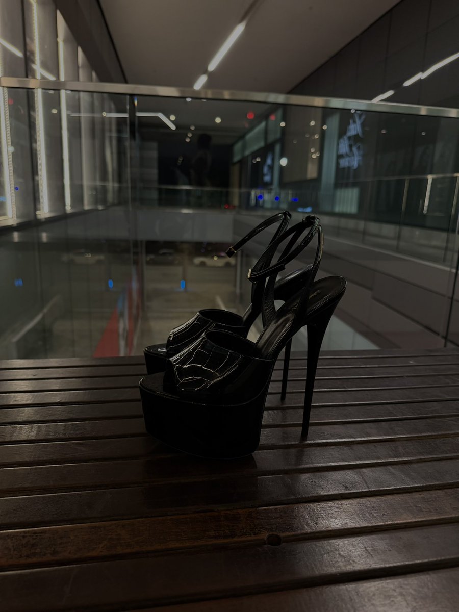 𝑎. 𝐦𝐨𝐝è𝐥𝐞 tweet media