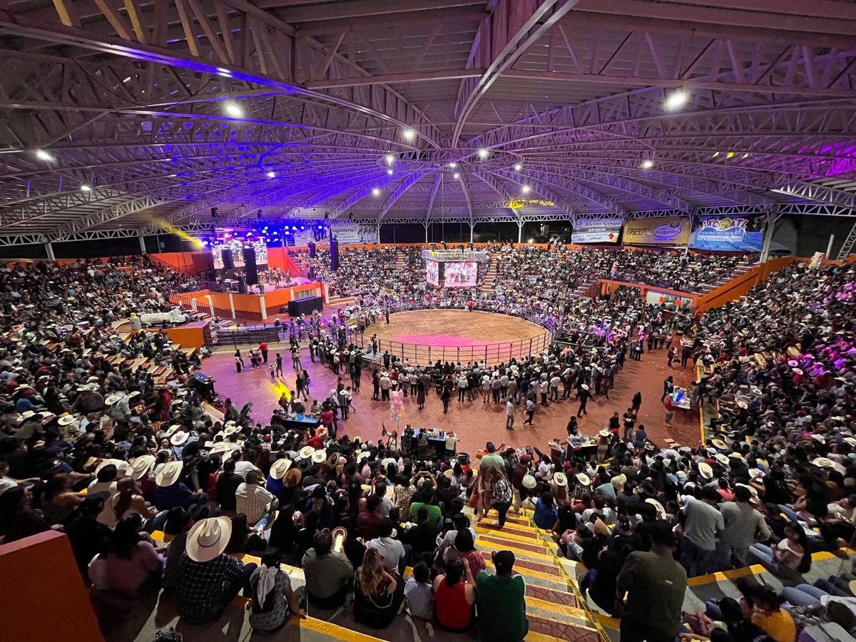 En el segundo día de la #FeriaDeLosPueblos de Tecomatlán mostró la cocina tradicional de la Mixteca Poblana, realizando  un  encuentro gastronómico en el mercado municipal.